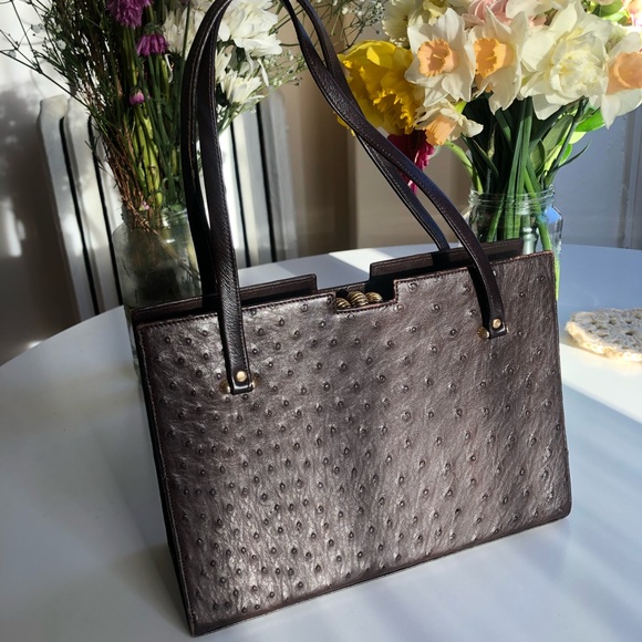 sophisticated chocolate brown leather hard shell shoulder/hand bag - Picture 6 of 16